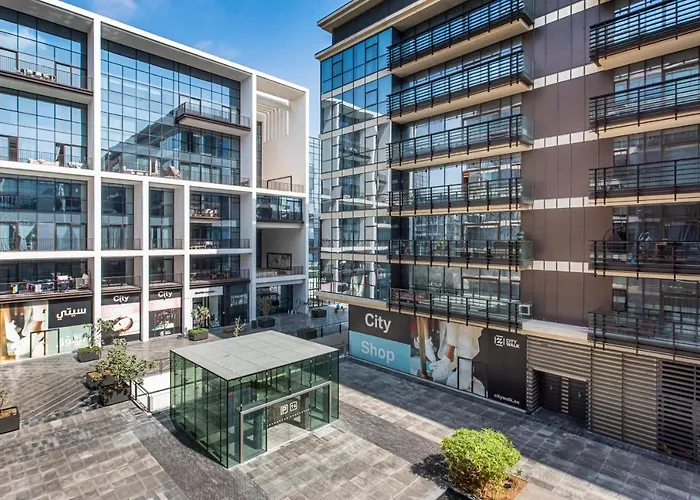 Luxury Apartment With Pool, Patio & Gym In City Walk By Aya Boutique